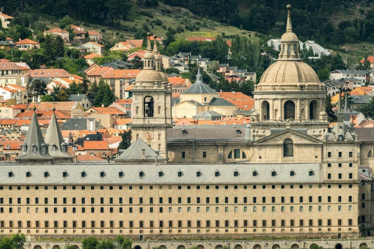 Duplex El Escorial Hotel San Lorenzo de El Escorial Luaran gambar